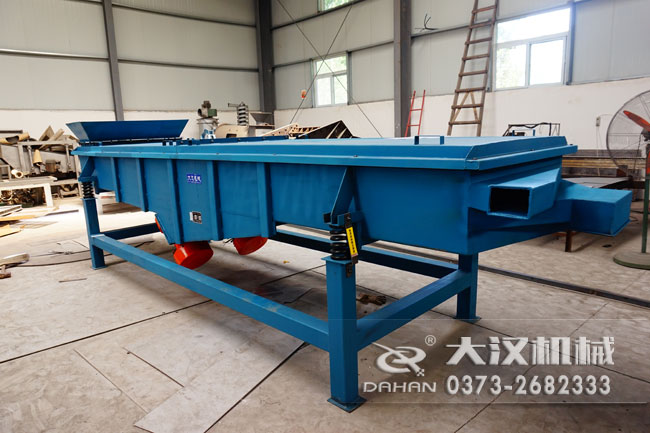 石灰石粉直線振動篩 石灰石粉直線振動篩